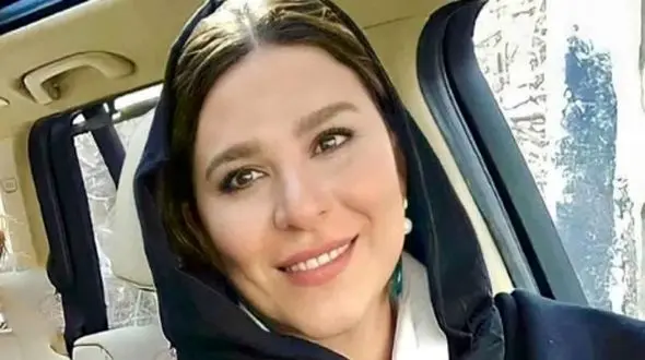 ساعت لاکچری و ۲۵۰ میلیون تومانی سحر دولتشاهی همسر همایون شجریان!