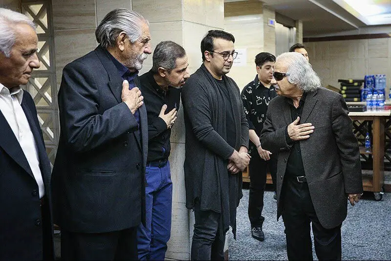 کدام ستاره ها در مراسم هفتمین روز درگذشت عارف لرستانی حضور داشتند