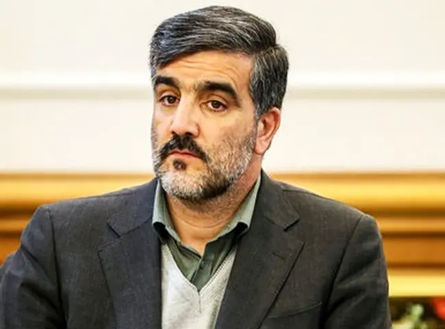 معیشت کامیونداران قربانی ناهماهنگی دستگاه‌ ها در دوغارون / اکبری: به زودی مشکل حل می شود