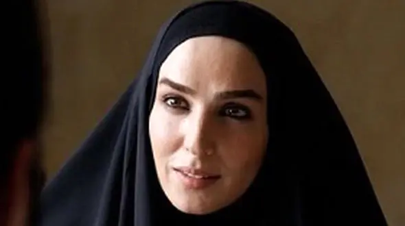 لباس خوشرنگ و جذاب خانم بازیگر در مراسم عروسی برادرش / سوگل طهماسبی با وقارتر از قبل ! + عکس