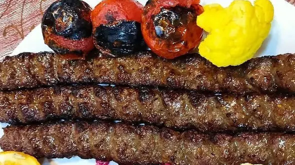 ادویه کباب کوبیده رستورانی / راز‌های خوشمزه‌تر شدن کباب