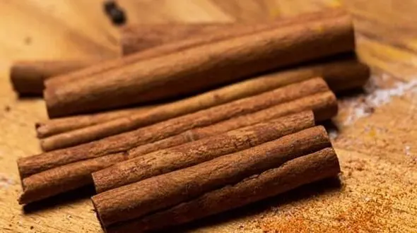 چگونه دارچین اصل را از تقلبی تشخیص دهیم؟ / دارچین هندی یا چینی؟!