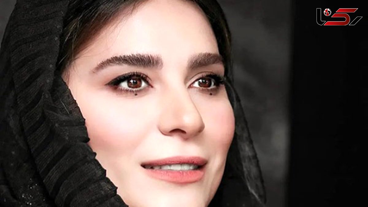 فیلم / صحنه جگرسوز ضجه های سحر دولتشاهی در مراسم خاکسپاری عزیر دلش ...