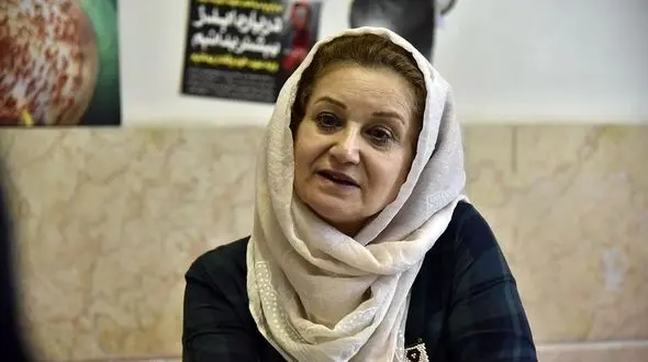 به خوشبختی جمعی معتقدم / رسیدن فاصله اعتیاد و کارتن خوابی به 5 سال / وضعیت تلخ زنان زباله گرد تهران 
 + فیلم