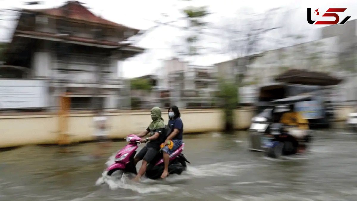  Philippines Evacuates Nearly 1 Million As Typhoon Goni Nears 