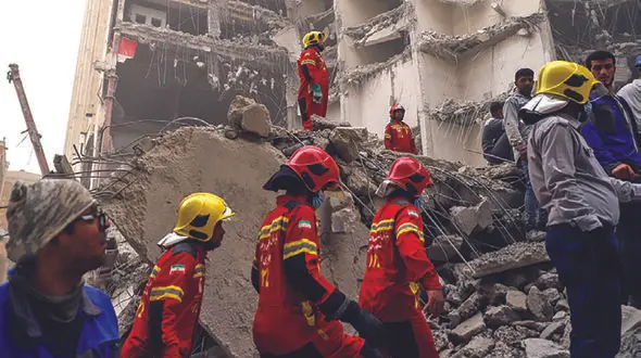 چرا متروپل آبادان فرو ریخت؟ + فیلم و عکس