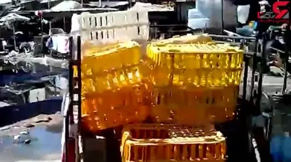 فوران فاضلاب در خیابان‌های اهواز + فیلم