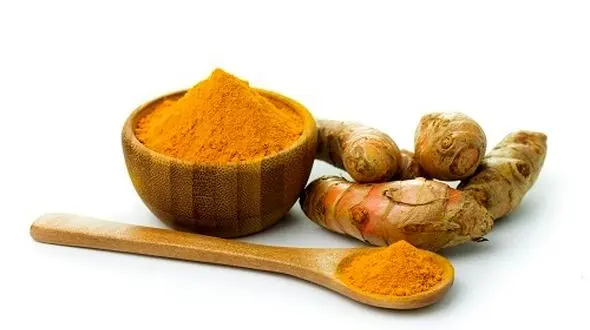 لایه بردار طبیعی برای مقابله با لکه های پوست