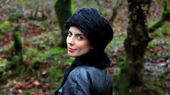 منتشر شد / نماهنگ "میزنه باد" با صدای میثم ابراهیمی با بازی درخشان لیلا حاتمی + فیلم 