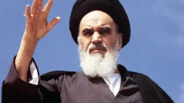 نماهنگ ورود امام خمینی (ره) با اجرای ماندگار رضا رویگری