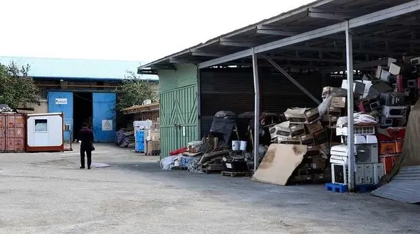 پلمب 7 انبار ضایعاتی در آبادان / کشف اموال سرقتی