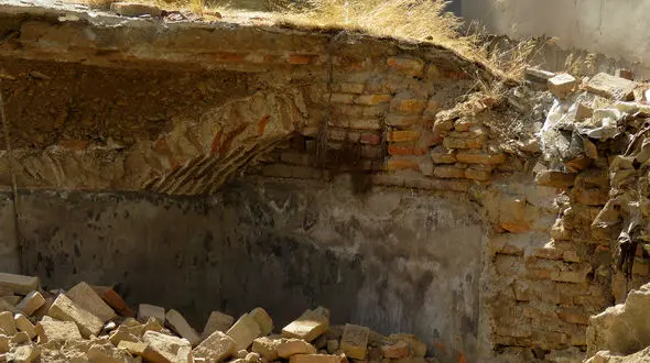 ظهر امروز؛ قنات فرمانفرما در خیابان پاستور تهران تخریب شد / یکی از سه قنات مهم شهر! + فیلم