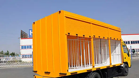 تصادف شدید پراید با کامیون حمل نوشابه + فیلم شوک آور