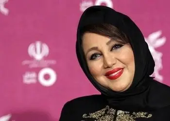 فیلم.  انگشتر خاص و ویژه بهنوش بختیاری با الهام از شعر معروف مولانا که تاکید می کنه طلا نیست! / دنیا همه هیچ و اهل دنیا همه هیچ