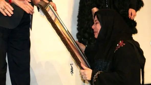 علت گریه های عاشقانه فلور نظری چه بود؟! / تلخ ترین روز زندگی خانم بازیگر