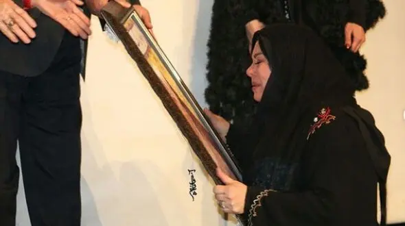 علت گریه های عاشقانه فلور نظری چه بود؟! / تلخ ترین روز زندگی خانم بازیگر