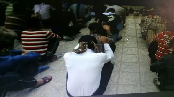 3 زن در بین 13 مرد کثیف چه می کردند؟ + عکس 