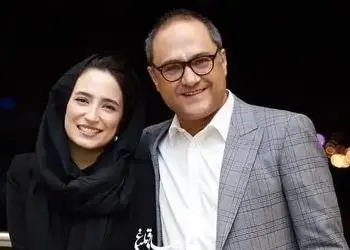 فیلم / نگاهی به چیدمان مدرن خانه  رامبد جوان از زاویه‌ای متفاوت برای اولین بار / از  مبلمان نوستالژیک، آشپزخانه‌ای بزرگ و کتابخانه‌ای که چشم را خیره می‌کند...