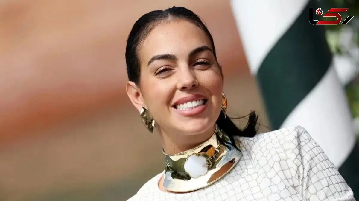 عکس ها / تفریحات عاشقانه جورجینا و رونالدو در یک جزیره زیبا/ از میز رنگارنگ تا قایق تفریحی