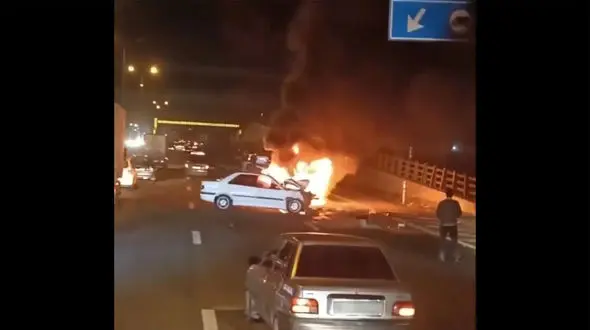 تصادف مرگبار در مشهد / خودرو سواری در آتش سوخت