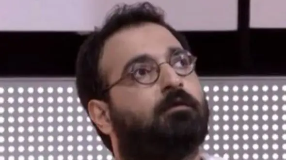 دانلود آهنگ باشکوه «خریدار» با صدای آرمان گرشاسبی / باید خریدارم شوی تا من خریدارت شوم