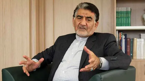 ماجرای شلاق خوردن معاون وزیر و حبس مدیرعامل سازمان فروشگاه‌های شهر و روستا در اوایل انقلاب