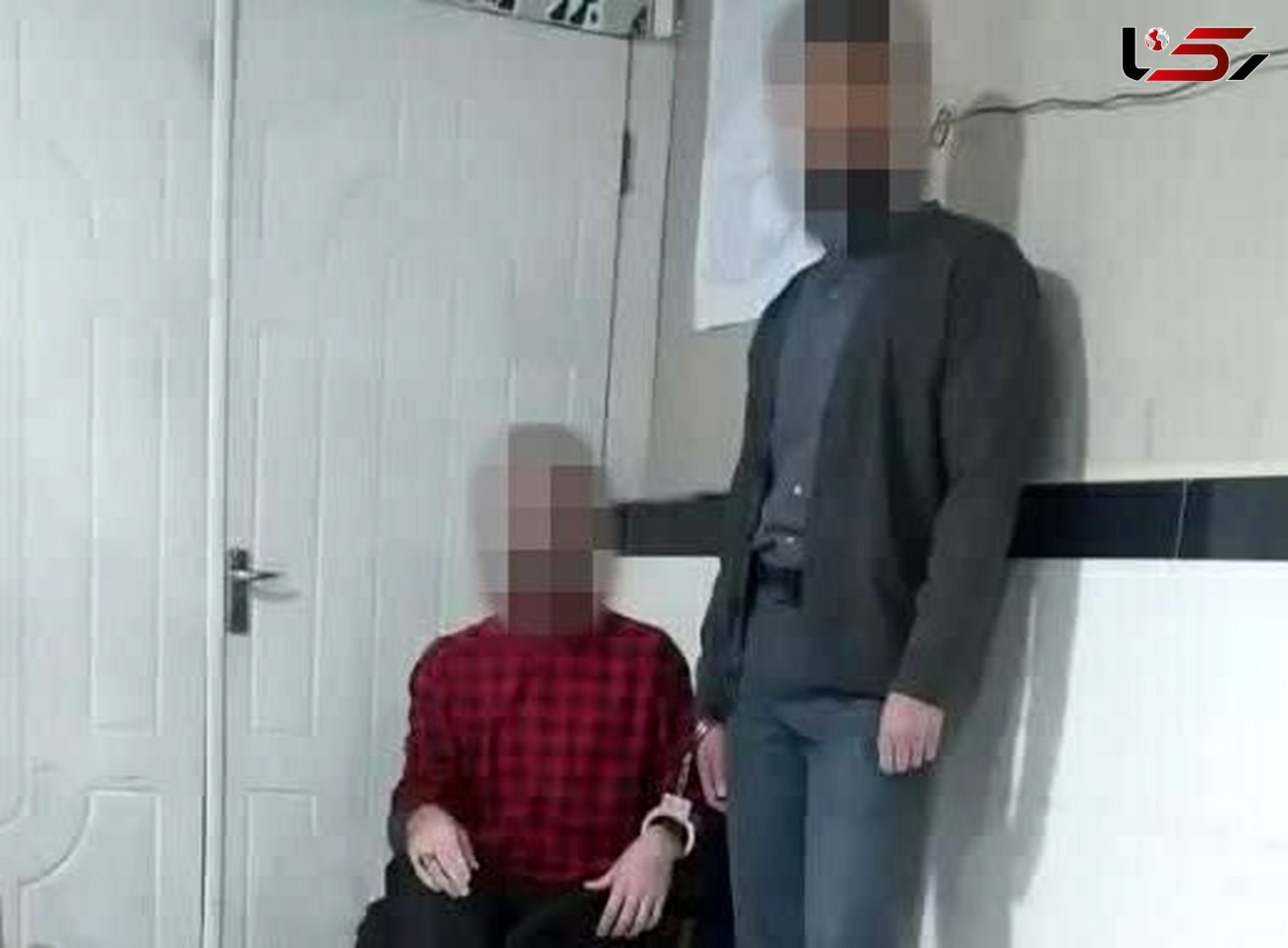 بازداشت عاملان بدنامی پلیس تهران / در نقش پلیس پول به جیب می زدند
