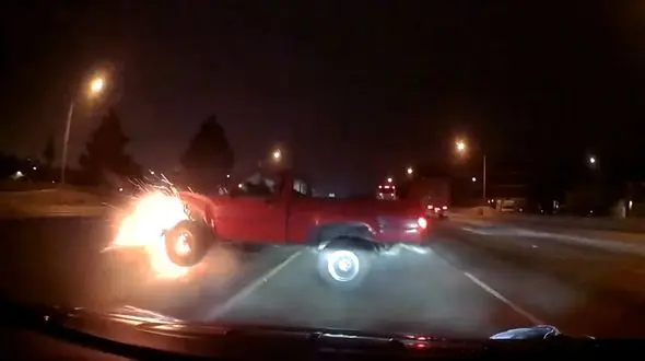 لحظه برخورد وانت به نیوجرسی + فیلم