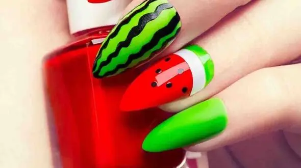 طرح ناخن برای شب یلدا + عکس های فانتزی