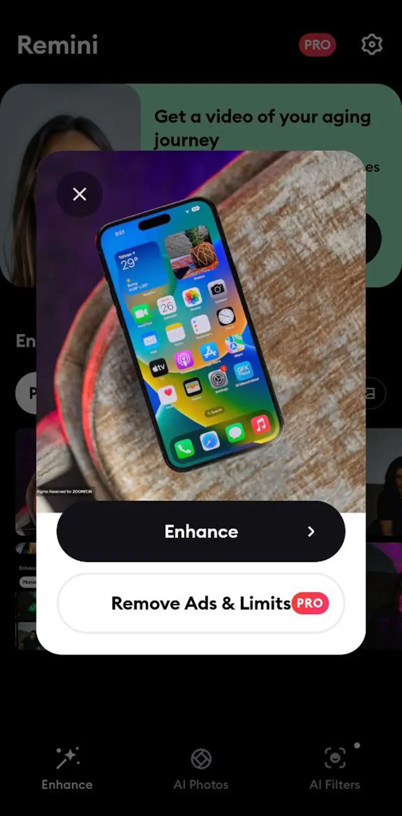 انتخاب تصویر در اپ Remini