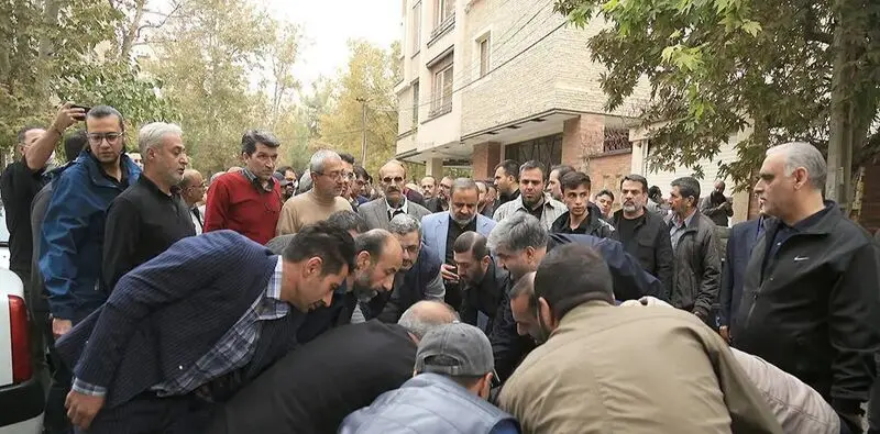 تشیع جنازه خواهر احمدی نژاد 