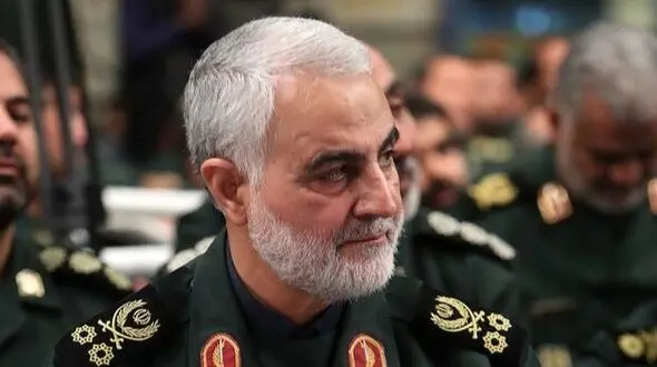 فیلم/ یادی کنیم از وقتی سردار سلیمانی ساعت 12 شب این بازیگر را از زندان آزاد کرد!