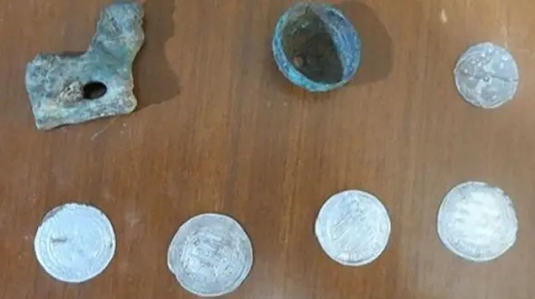 بازداشت مرد گیلانی با ساکی پر از گنج های تاریخی