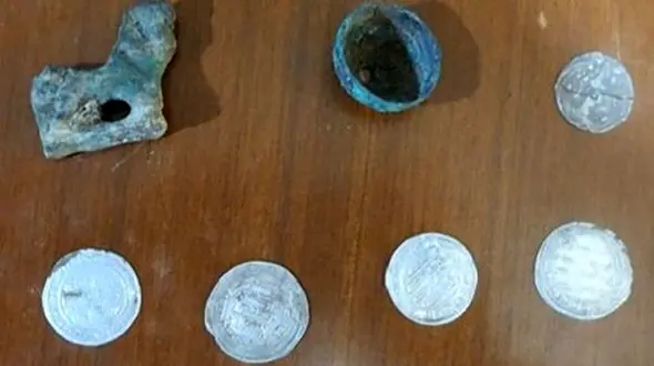 بازداشت مرد گیلانی با ساکی پر از گنج های تاریخی