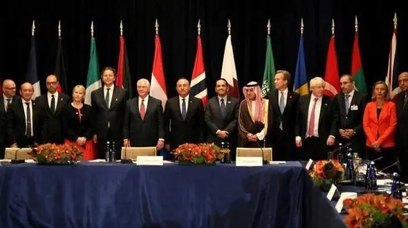 مشارکت وزیران خارجه قطر و عربستان در نشستی درباره سوریه/ الجبیر با آل ثانی دست نداد