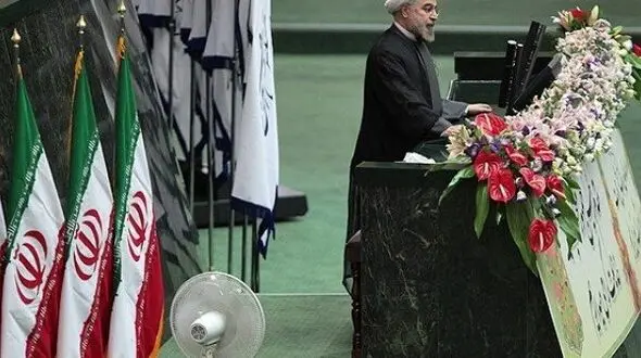 تکذیب نقش روحانی در عدم دعوت از احمدی نژاد 