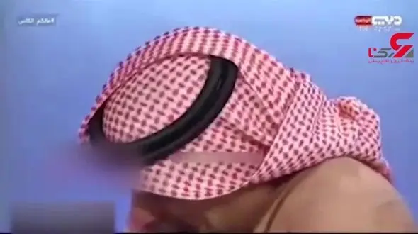 اتفاقی خطرناک برای  کارشناس فوتبال در برنامه زنده تلویزیونی + فیلم