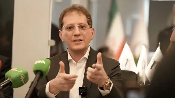 زیدآبادی: بابک زنجانی چه نوع پدیده‌ای است؟/ماجرای عجیب تجارت و بازداشت و آزادی بابک زنجانی توضیح داده شود