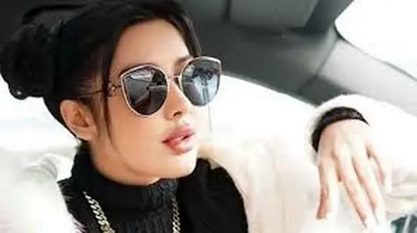 درآمد کثیف نیلی افشار در ترکیه ! / او با جن گیرها در ارتباط است ! + عکس