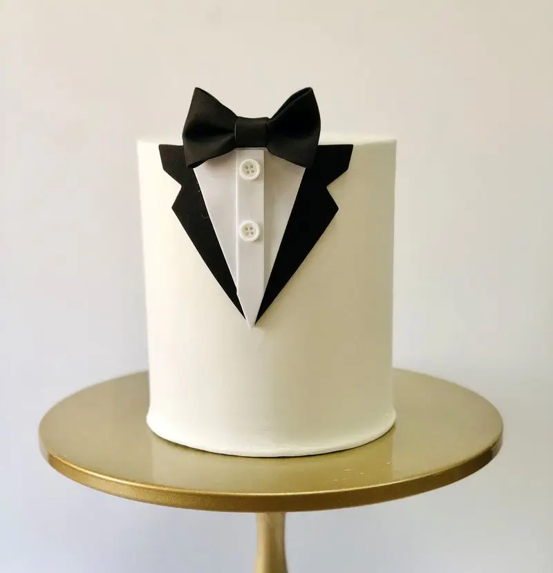 کیک تولد سفید مشکی مردانه