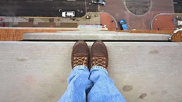 خودکشی جوان 34 ساله اهوازی / ساعتی قبل رخ داد