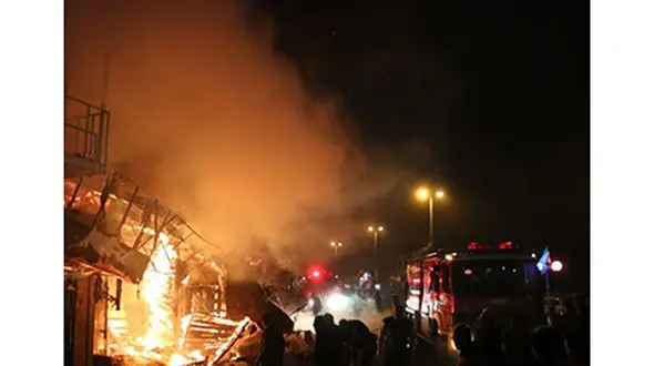 آتش سوزی در پیربازار رشت+عکس