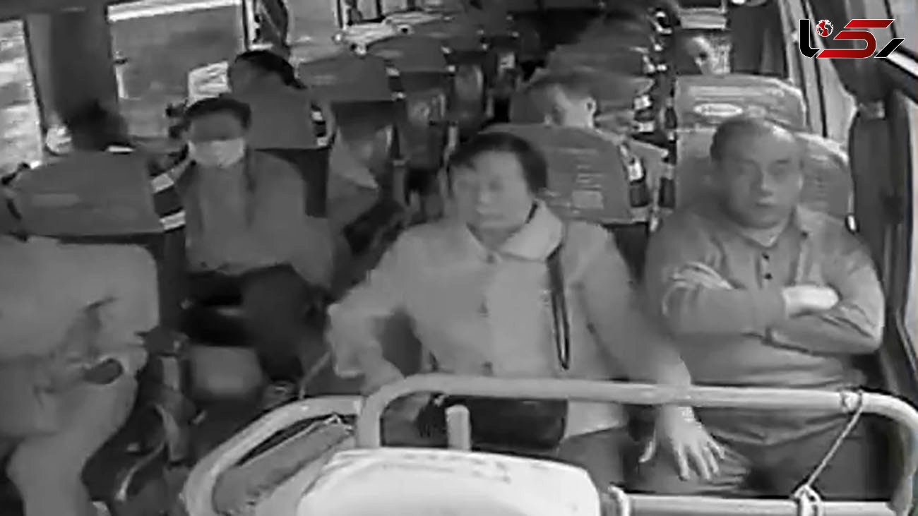 فیلم تصادف اتوبوس برای فرار از له شدن عابران پیاده + فیلم