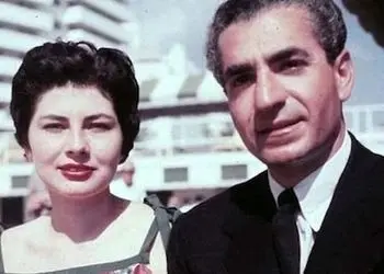 عکس سفر در زمان / لباس عروس ۳۰ کیلویی ثریا زن دوم شاه برای ازدواج در یک روز برفی؛ نگاهی مراحل دوخت و پوشیدن عروس خانم ...