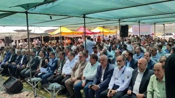  یک هزار میلیارد ریال ارزش ریالی عسل و دیگر محصولات کندویی زنبورداران لرستان 