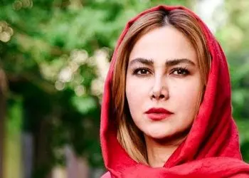 عکس/ نگاهی به دستخط زیبای آناهیتا نعمتی: همراه با عشق زندگی کردن هنر است ... در عشق باشید و بمانید همسفران