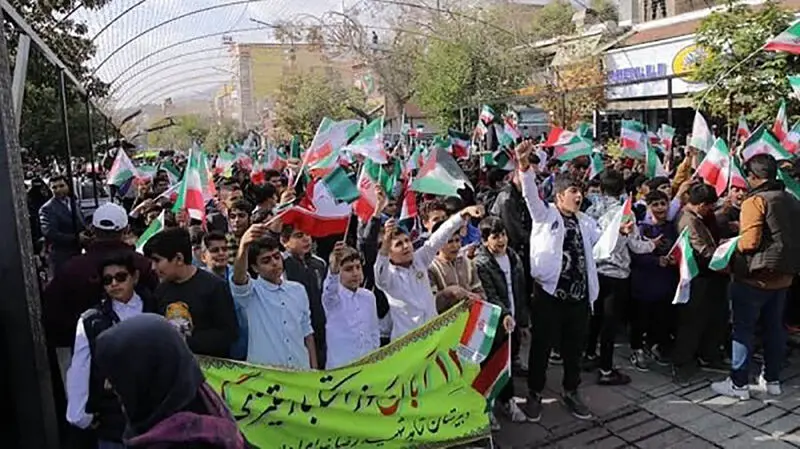 فریاد اعتراض میلیون‌ها ایرانی علیه استکبار در مراسم 13 آبان