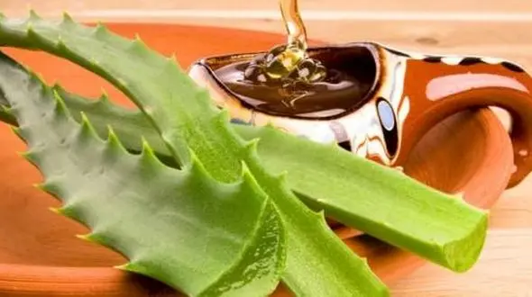 کرم دور چشم گیاهی در خانه بسازید+فرمول ناب