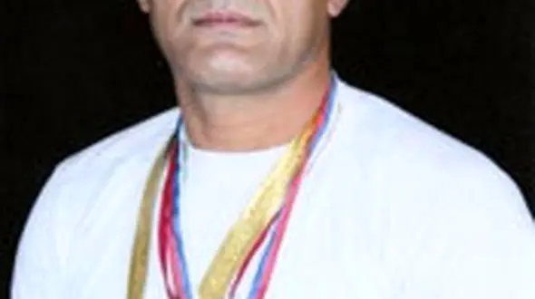 قهرمان 12 دوره نماینده گیلان در کشتی فرنگی پیشکسوتان جهان/حسینی جانباز 35درصد دفاع مقدس است 