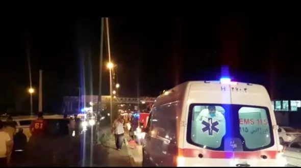 فیلم واژگونی خودروی پیکاپ در کرمانشاه/ سرعت زیاد علت وقوع این حادثه